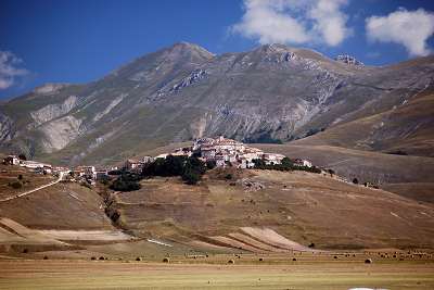 2.mt._cucco_castelluccio_2009_840.jpg