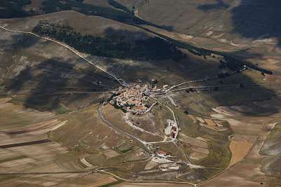 6.mt._cucco_castelluccio_2008_547.jpg