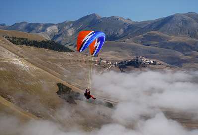 27.mt._cucco_castelluccio_2009_804.jpg